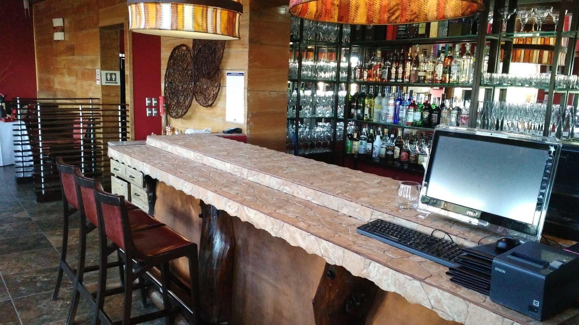 Noi Bordeloa Hotell Calama Exteriör bild