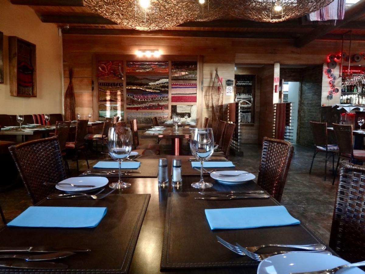 Noi Bordeloa Hotell Calama Exteriör bild